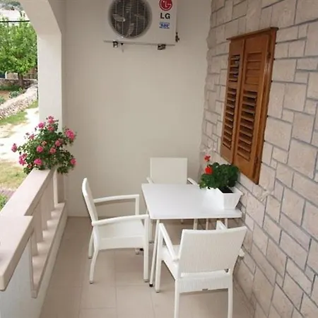 Seaview Apartment