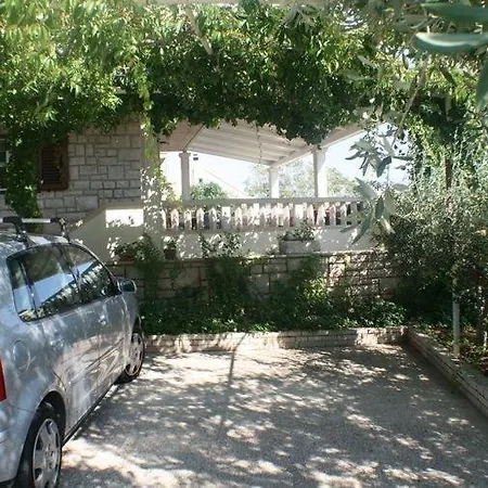 Seaview Apartment Bol
